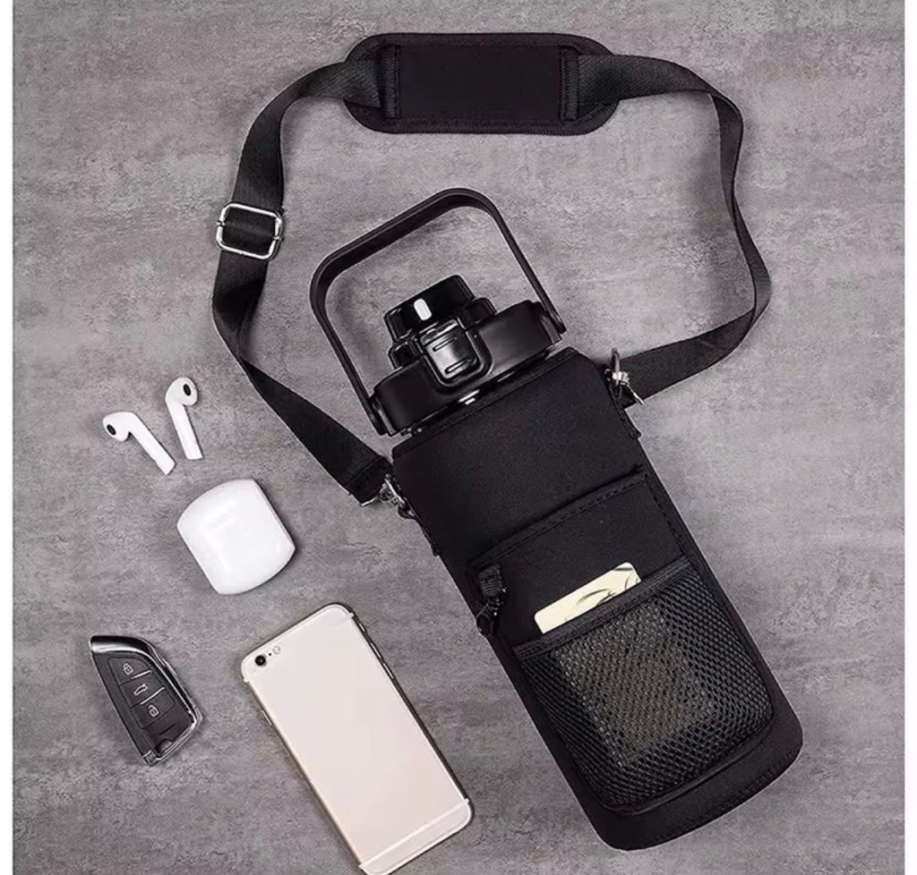 Gourde Fitness Motivante 2L avec Paille, Bandoulière et Poche Téléphone