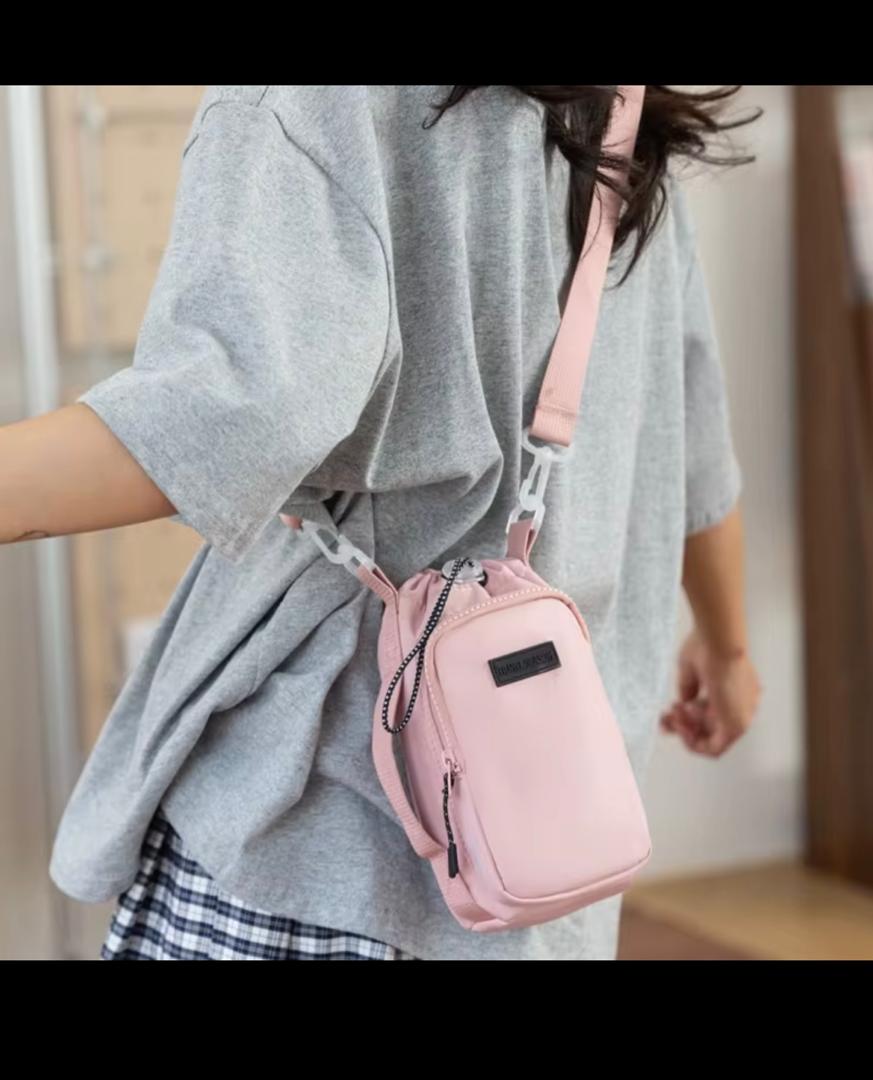 Sac Bandoulière Compact Multifonction – Style Casual et Pratique